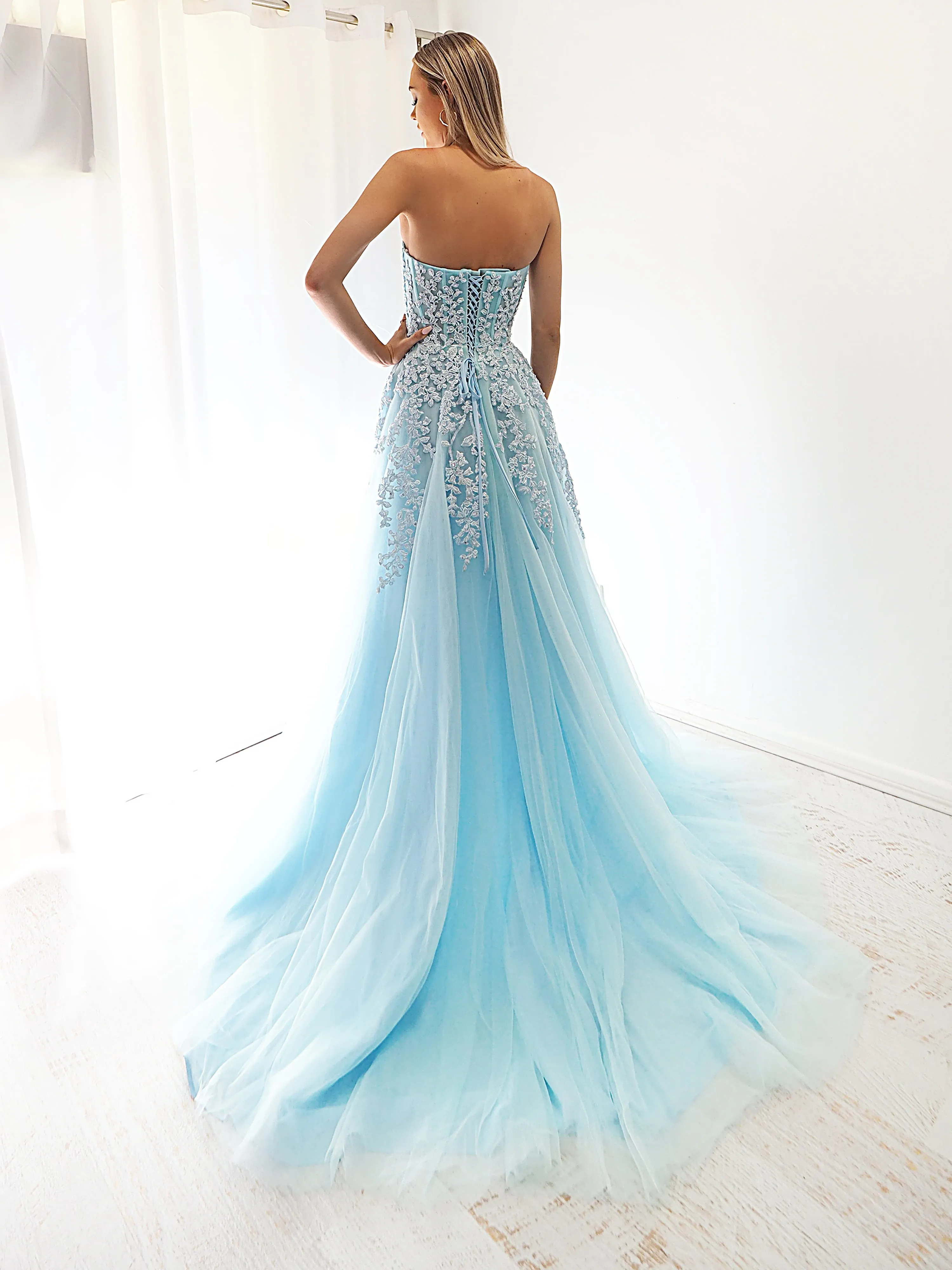 Baby blue tulle bustier strapless princess dress with slit