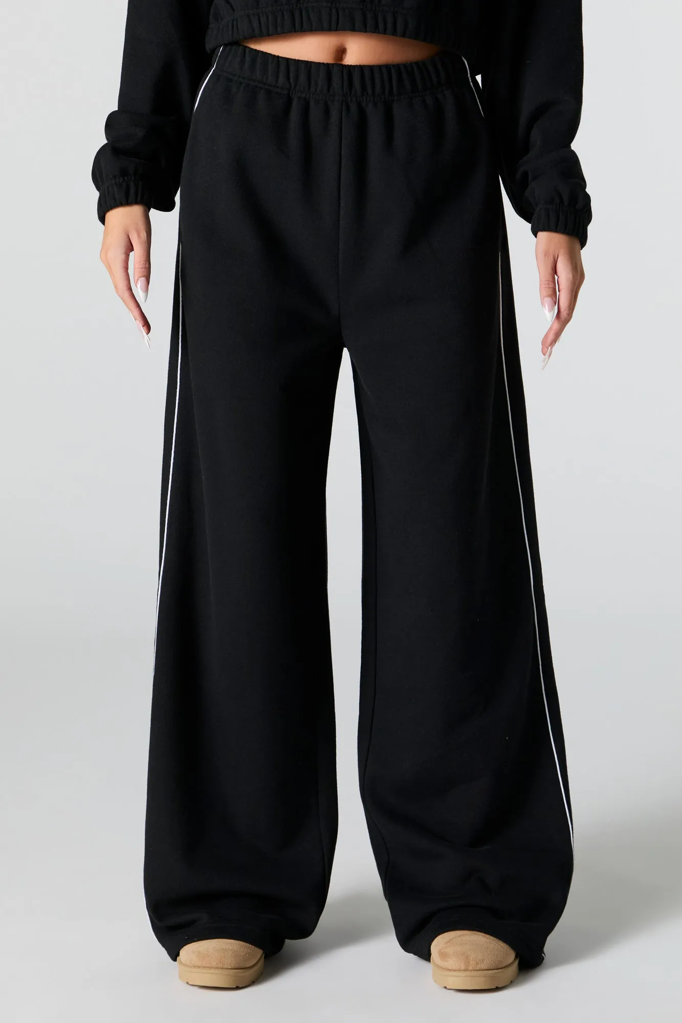 Contrast Stitch Fleece Wide Leg Sweatpant