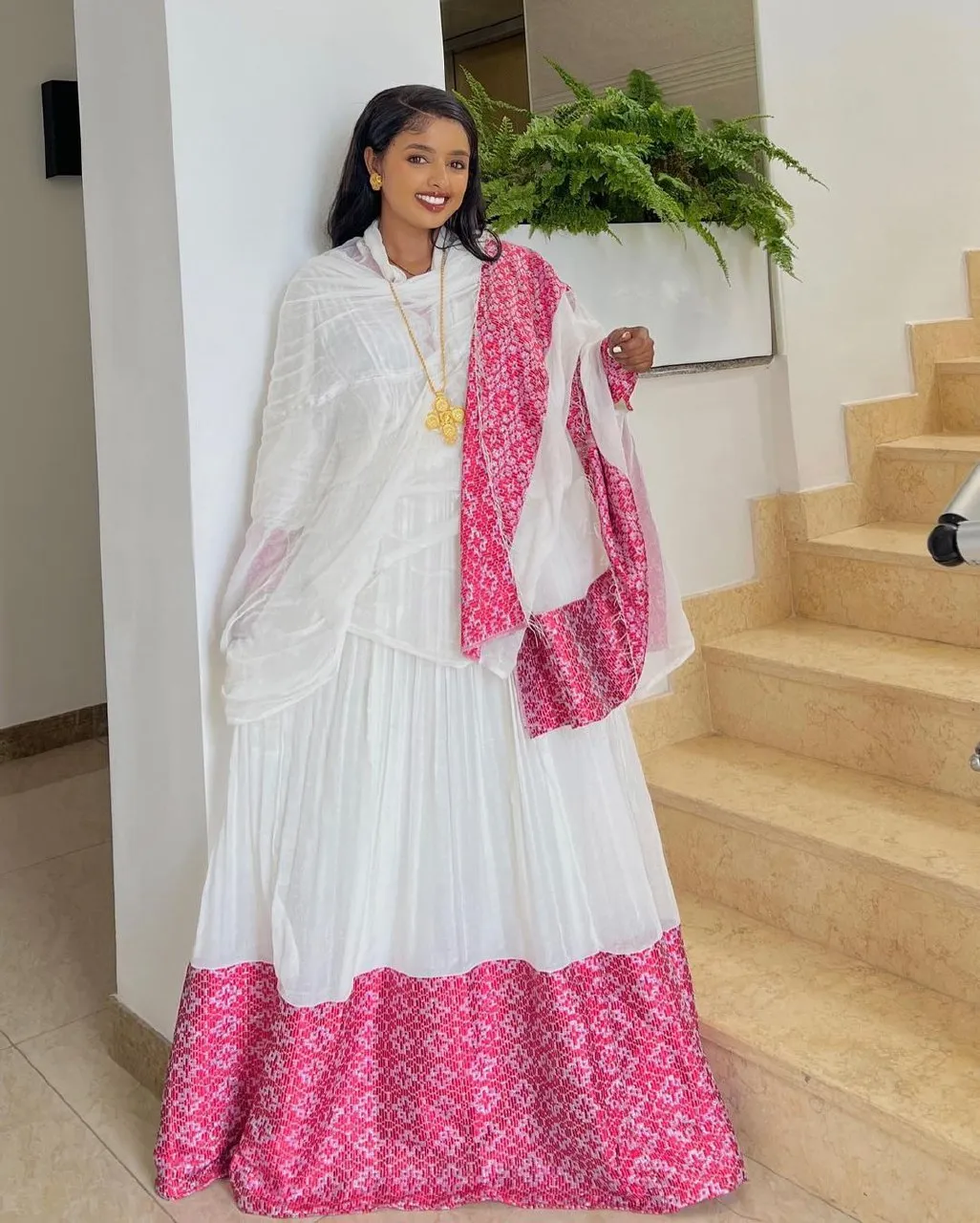 Elegant Ethiopian Dress Modern Habesha Dress in Captivating Pink Design