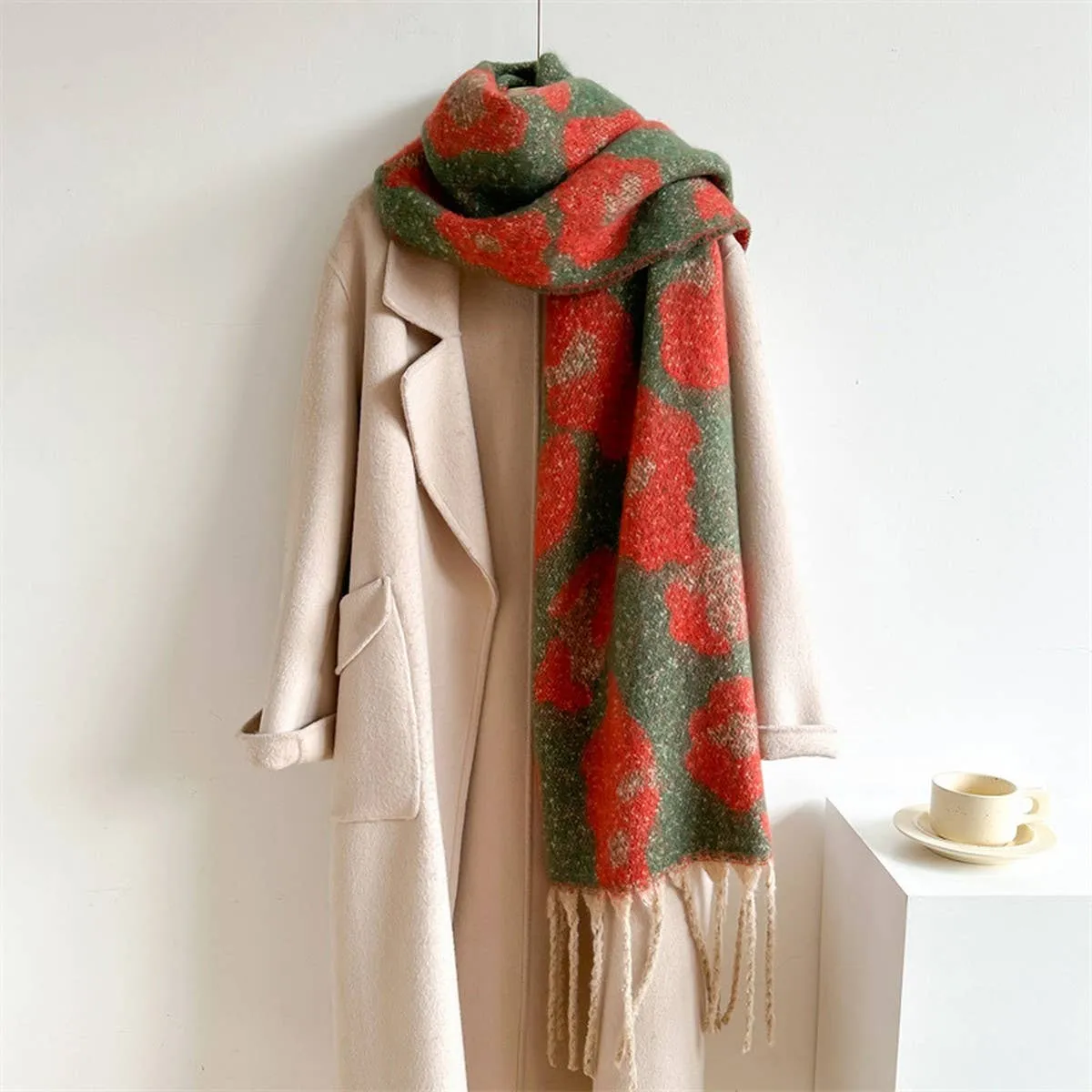 Leopard Jacquard Scarf - Green