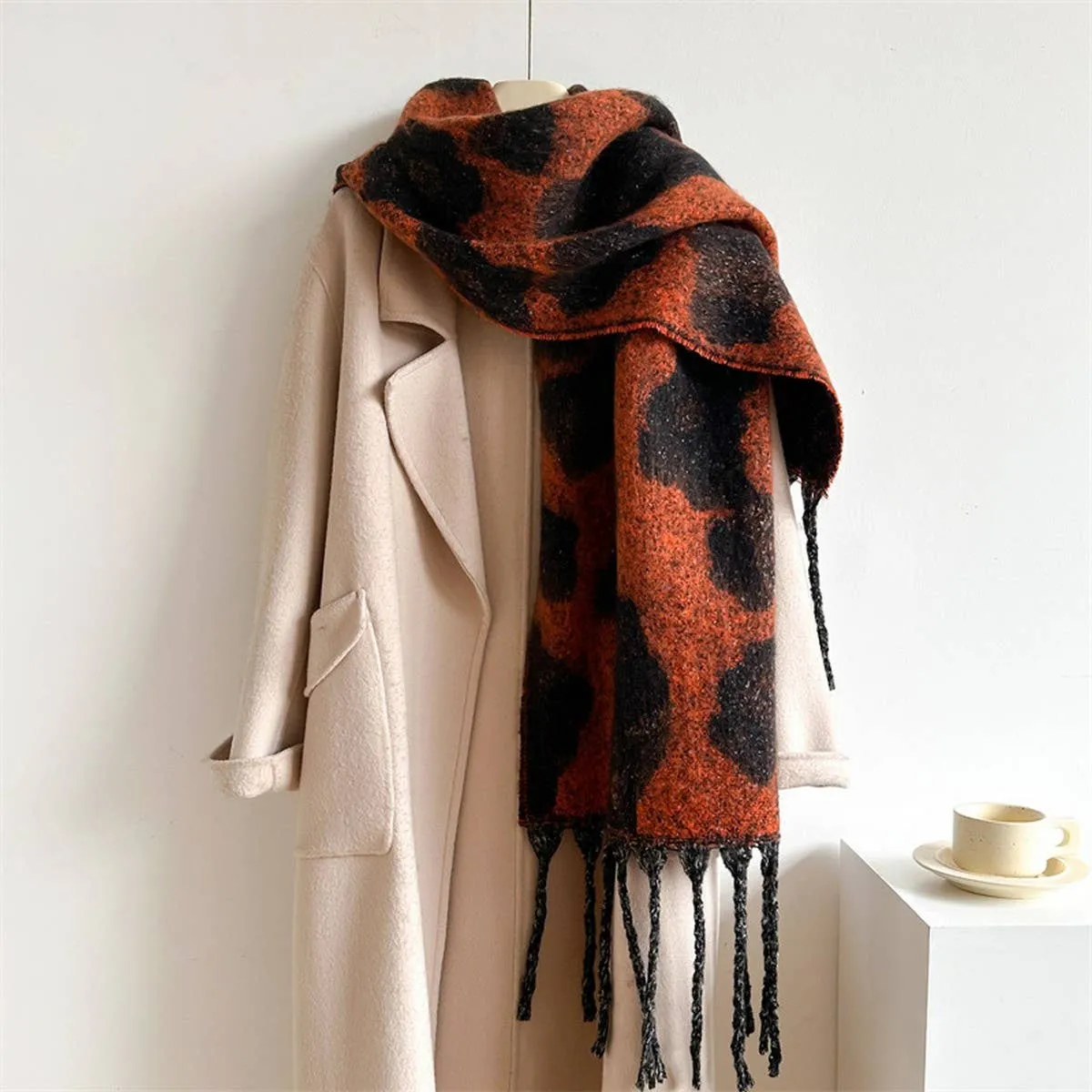 Leopard Jacquard Scarf - Green