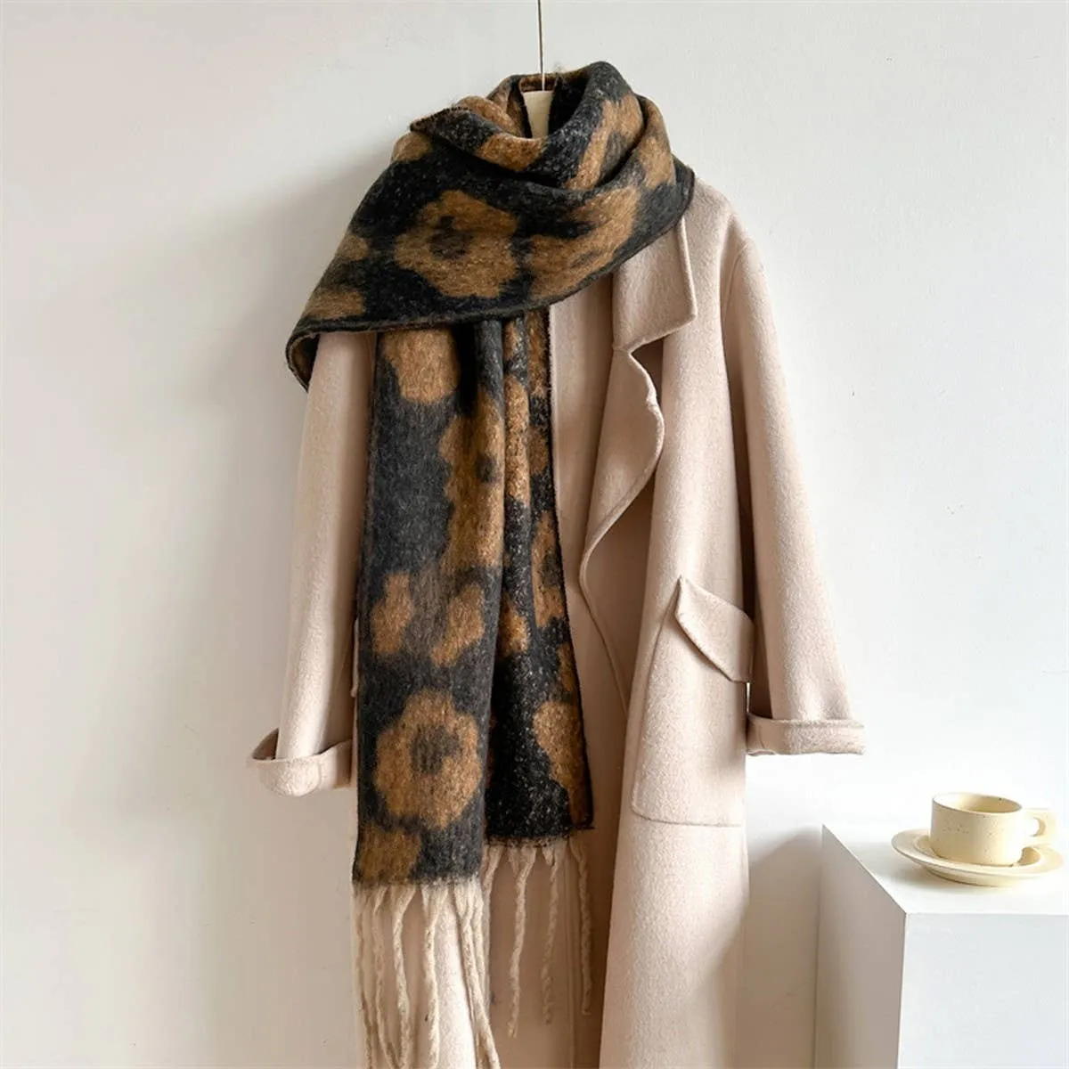 Leopard Jacquard Scarf - Green