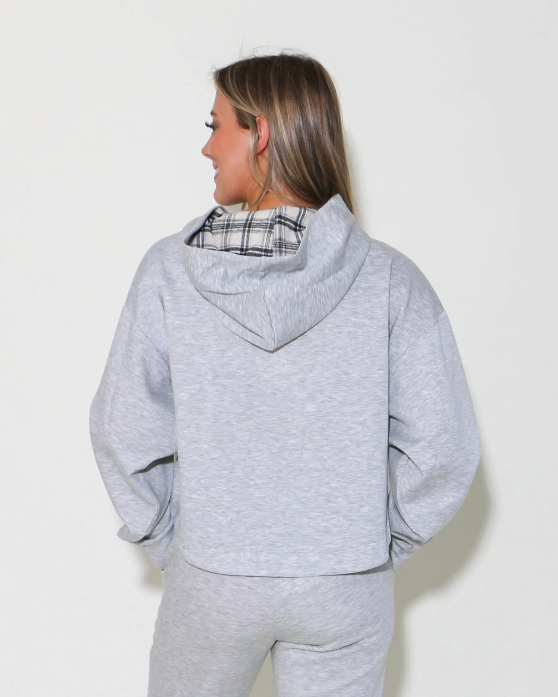 LUXE CROP HOODED PULLOVER IN GREY