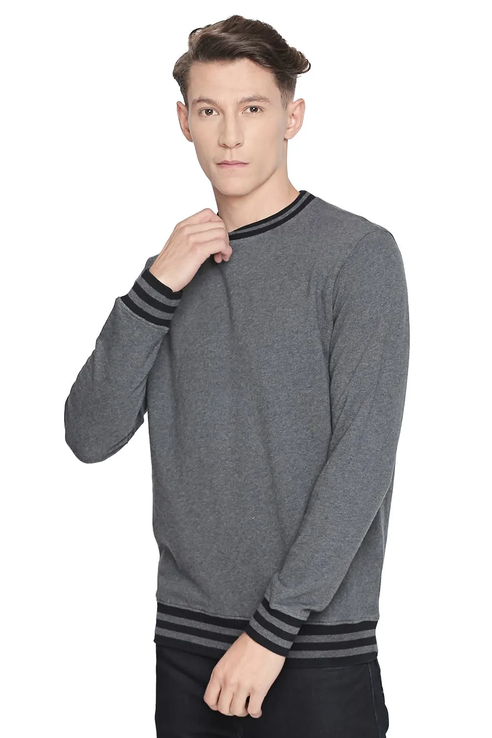 Muscle Fit Crew Neck Pullover Knit Jacket