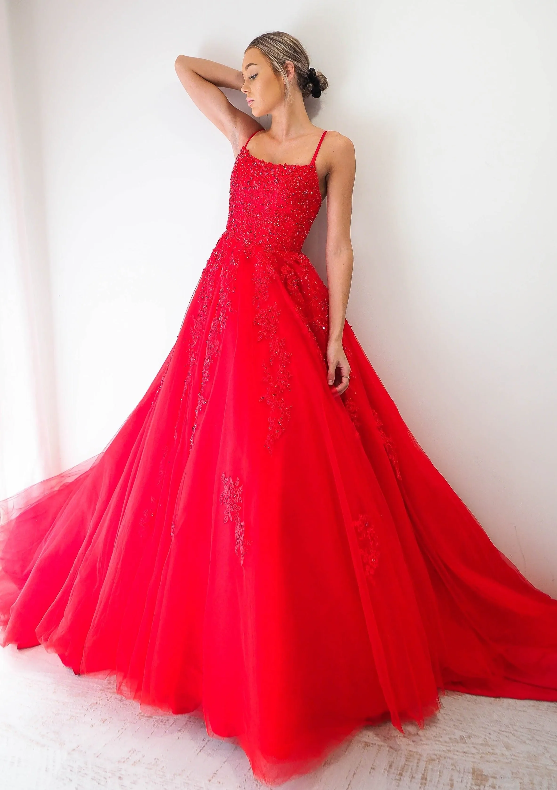 Red tulle princess dress