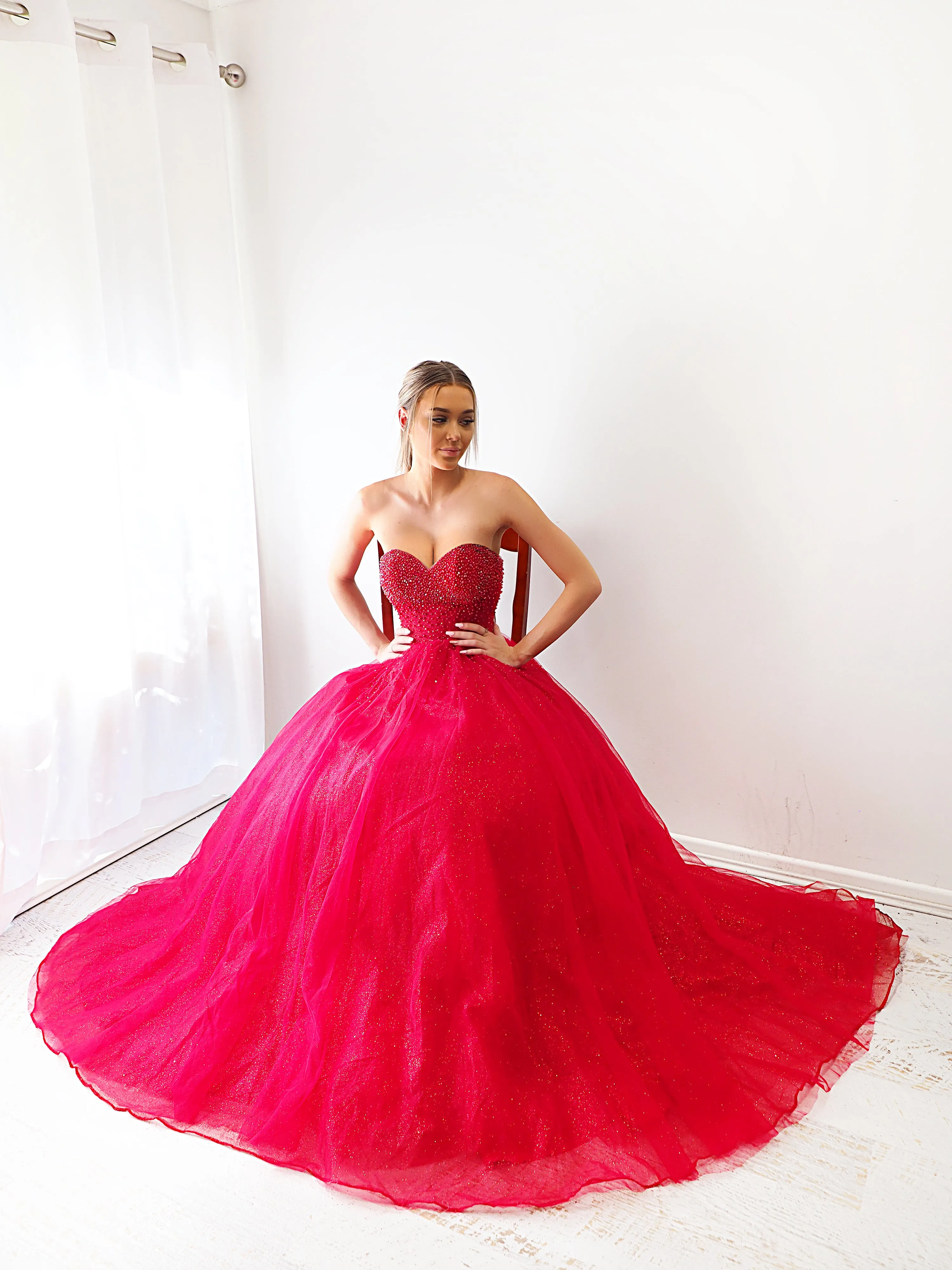 Sparkling dark red tulle dress with beaded top